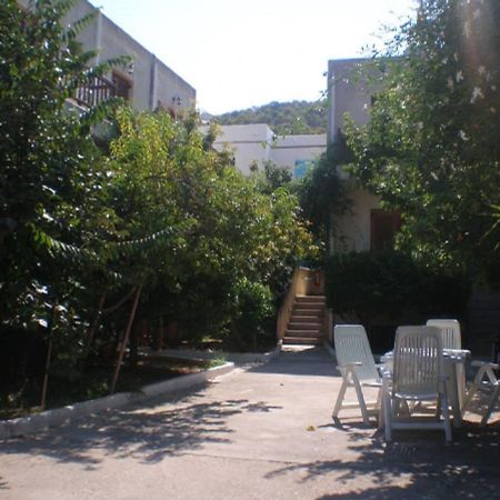Ilios Apartments Poros Town Eksteriør bilde